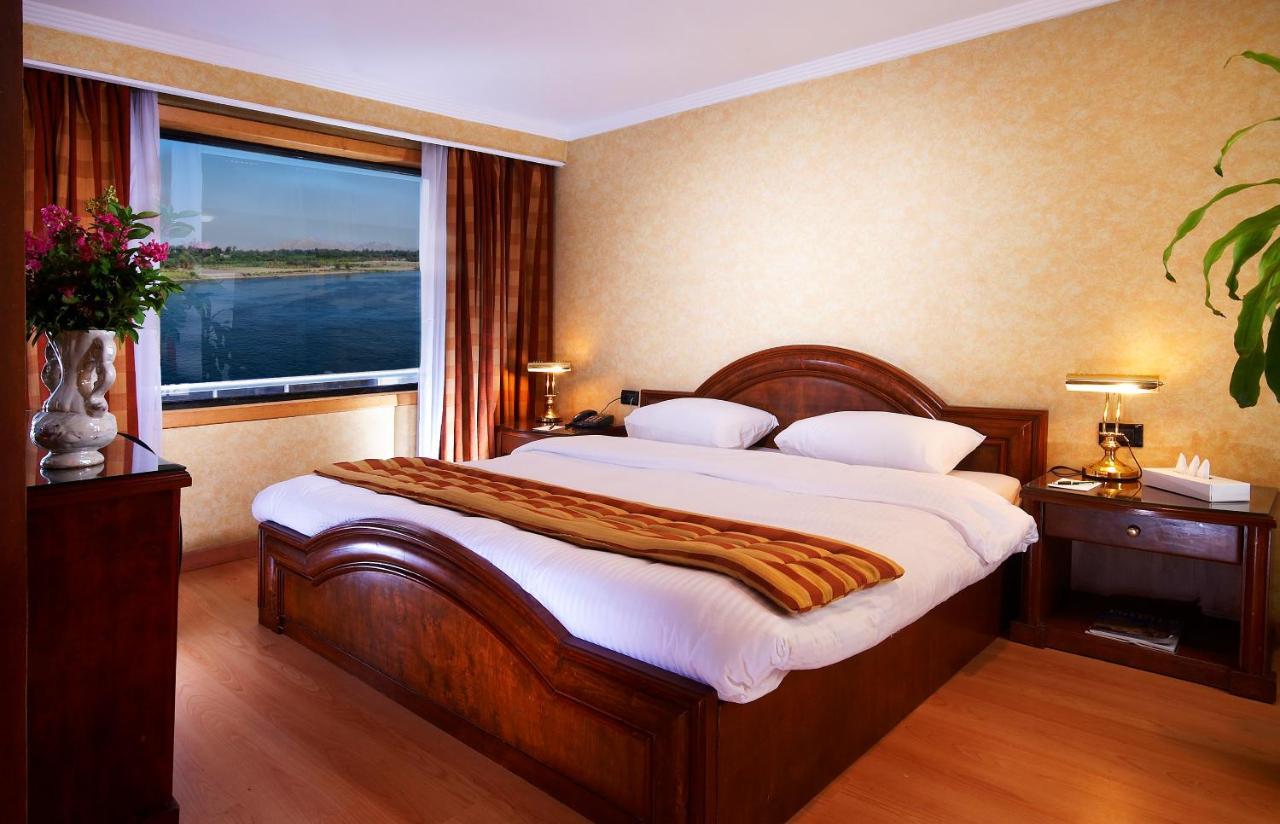 Nile Carnival Cruise 4Nt Lxr Thursday 3Nt Asw Monday Luxor Kültér fotó