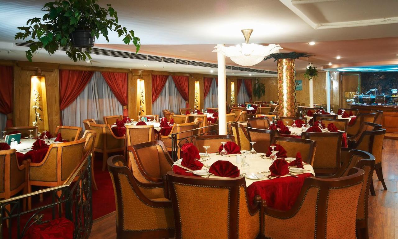 Nile Carnival Cruise 4Nt Lxr Thursday 3Nt Asw Monday Luxor Kültér fotó