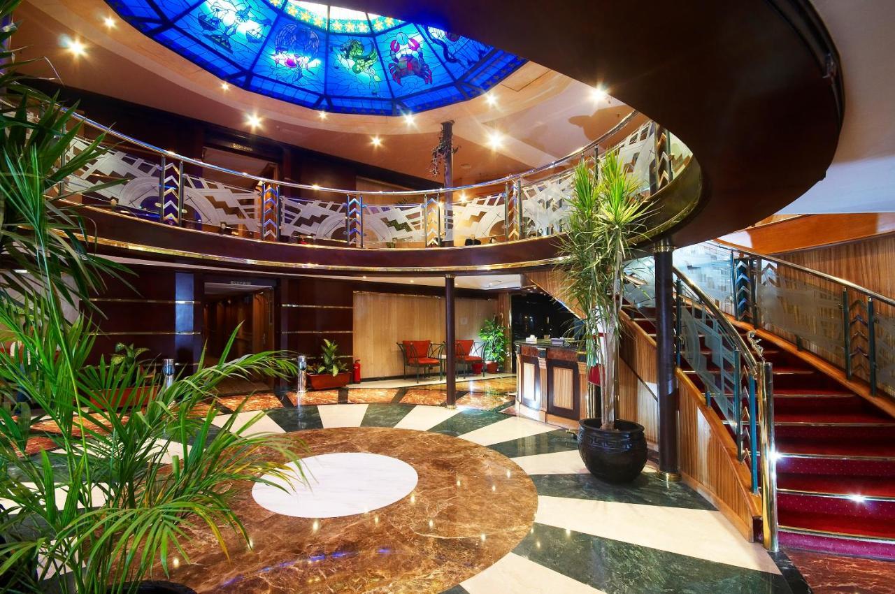 Nile Carnival Cruise 4Nt Lxr Thursday 3Nt Asw Monday Luxor Kültér fotó