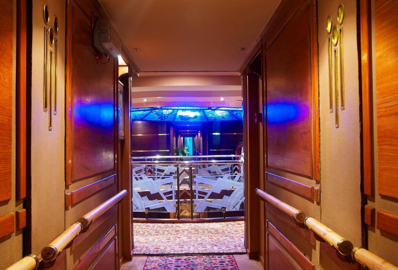 Nile Carnival Cruise 4Nt Lxr Thursday 3Nt Asw Monday Luxor Kültér fotó